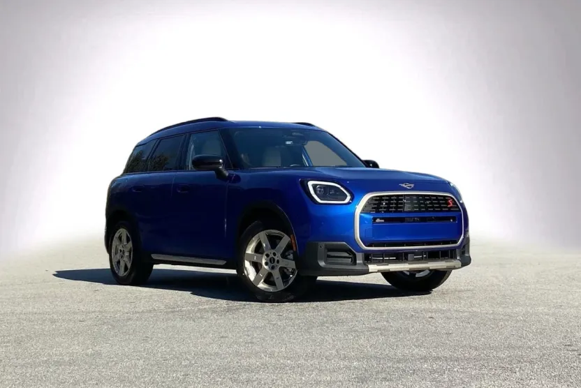 2025 Mini Countryman S ALL4 photo 1
