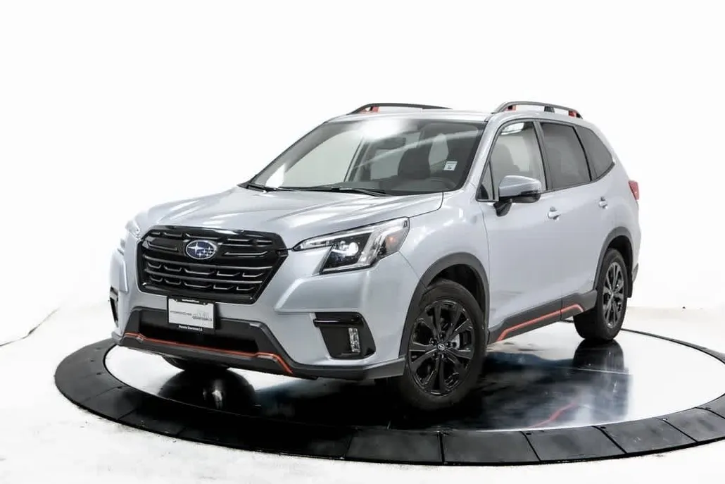2022 Subaru Forester Sport photo 1