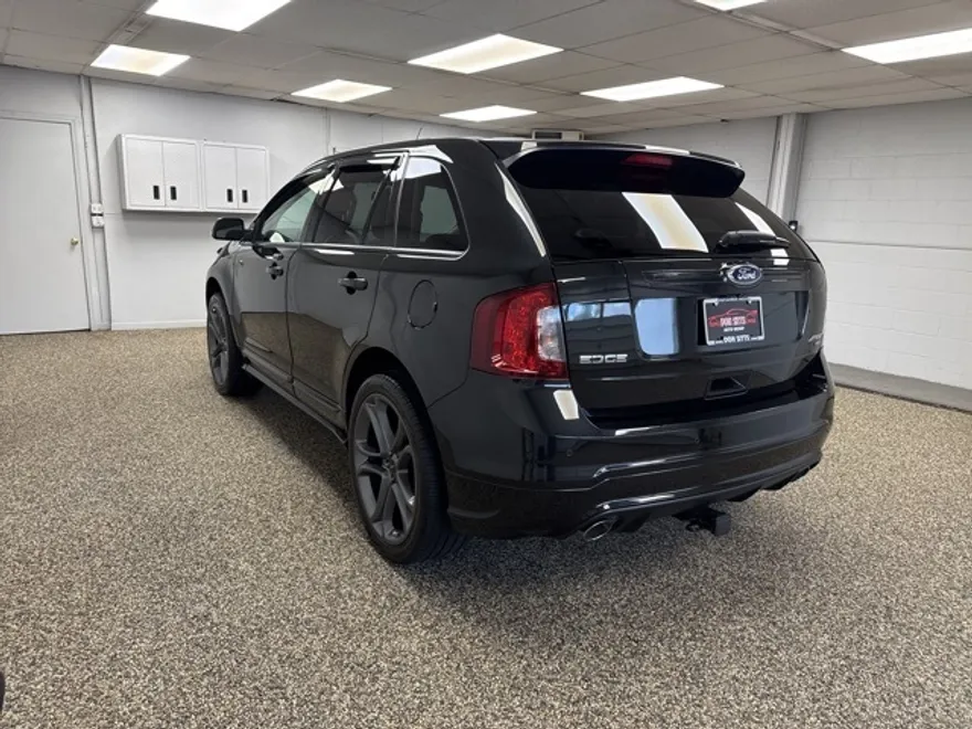 2014 Ford Edge Sport photo 1