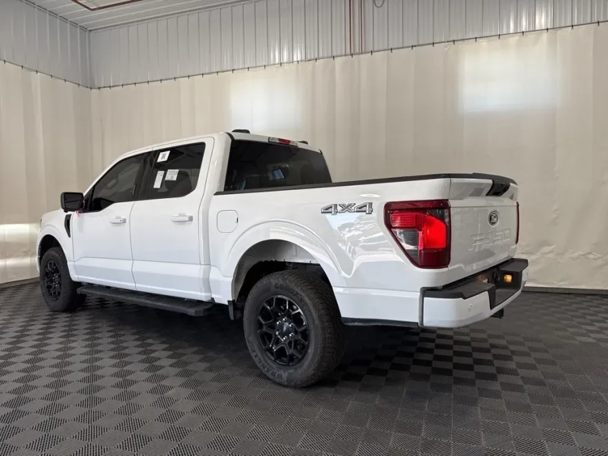 2024 Ford F-150 XLT photo 1