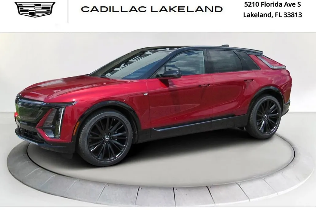 2025 Cadillac Lyriq Sport photo 1