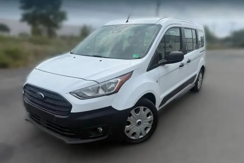 2019 Ford Transit Passenger XL Van photo 1
