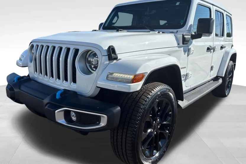 2022 Jeep Wrangler Unlimited Sahara 4xe photo 1