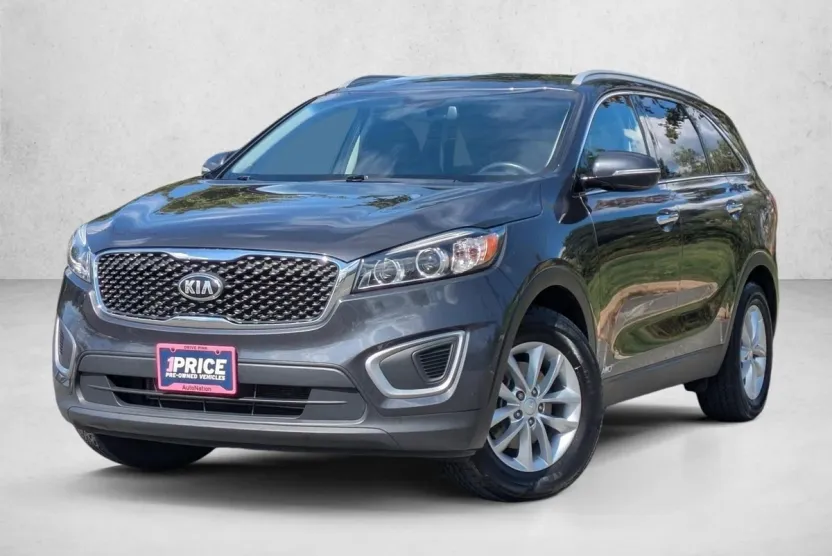 2018 Kia Sorento LX photo 1