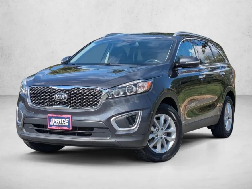 2018 Kia Sorento LX photo 1