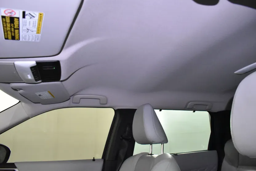 2023 Mitsubishi Outlander PHEV SEL photo 1