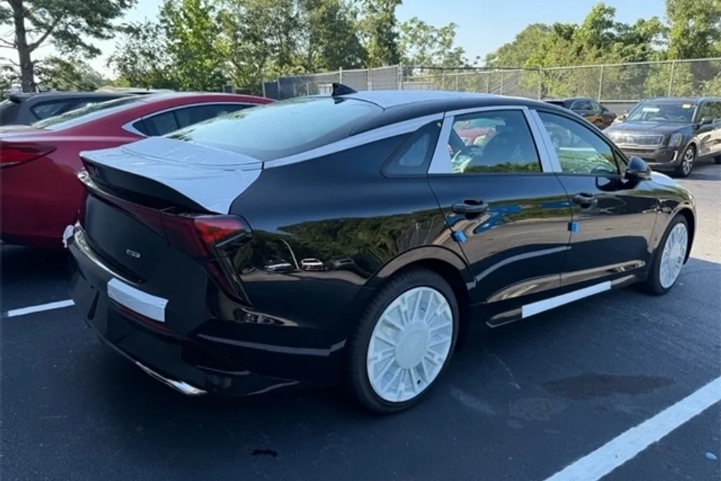 2026 Kia K5 GT photo 1