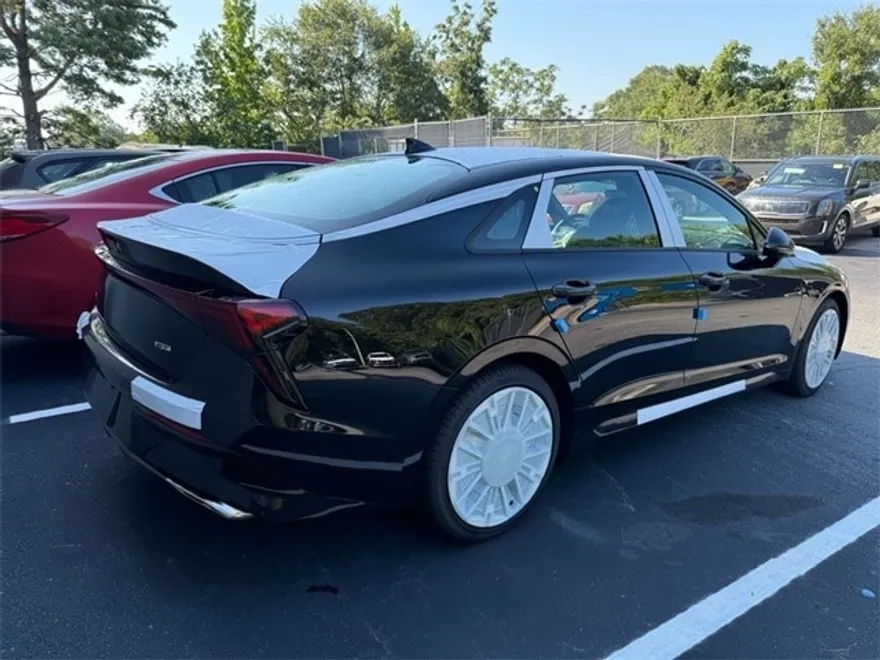 2026 Kia K5 GT photo 1