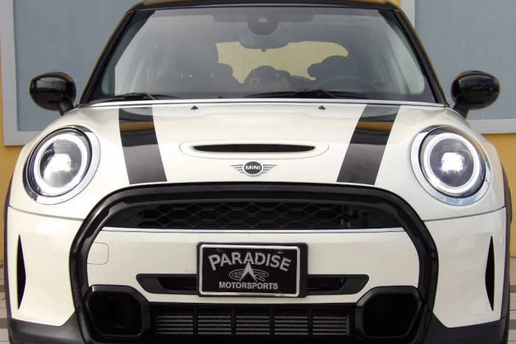 2022 Mini Cooper 4 Door Hardtop S photo 1