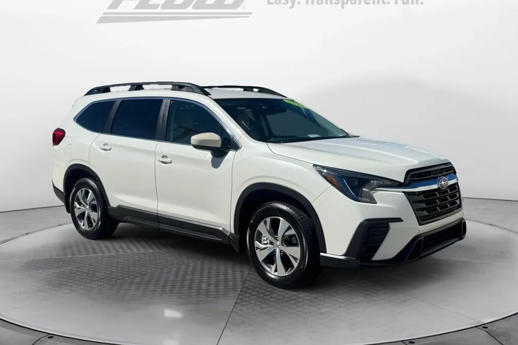 2025 Subaru Ascent Premium photo 1