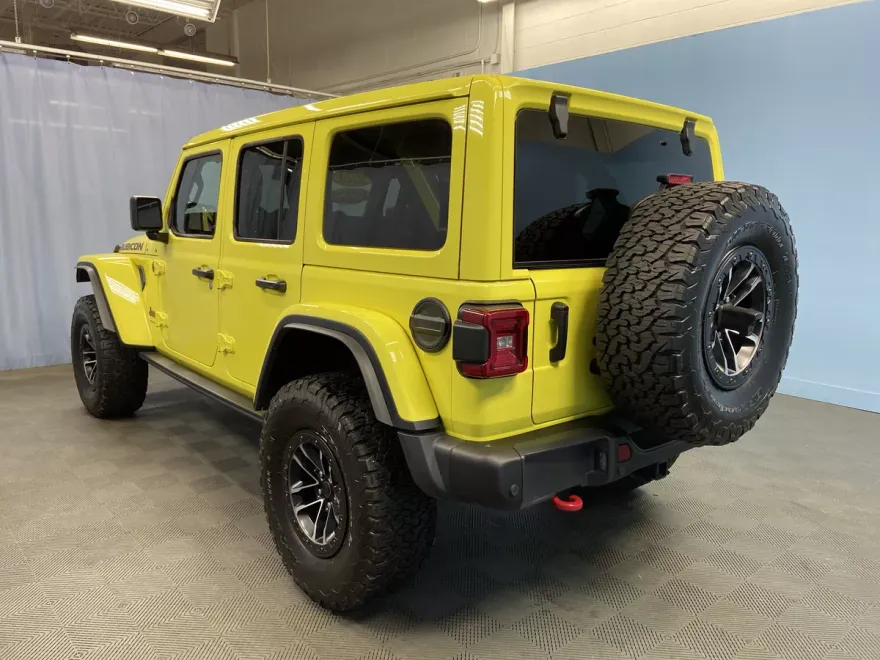 2024 Jeep Wrangler Rubicon X photo 1