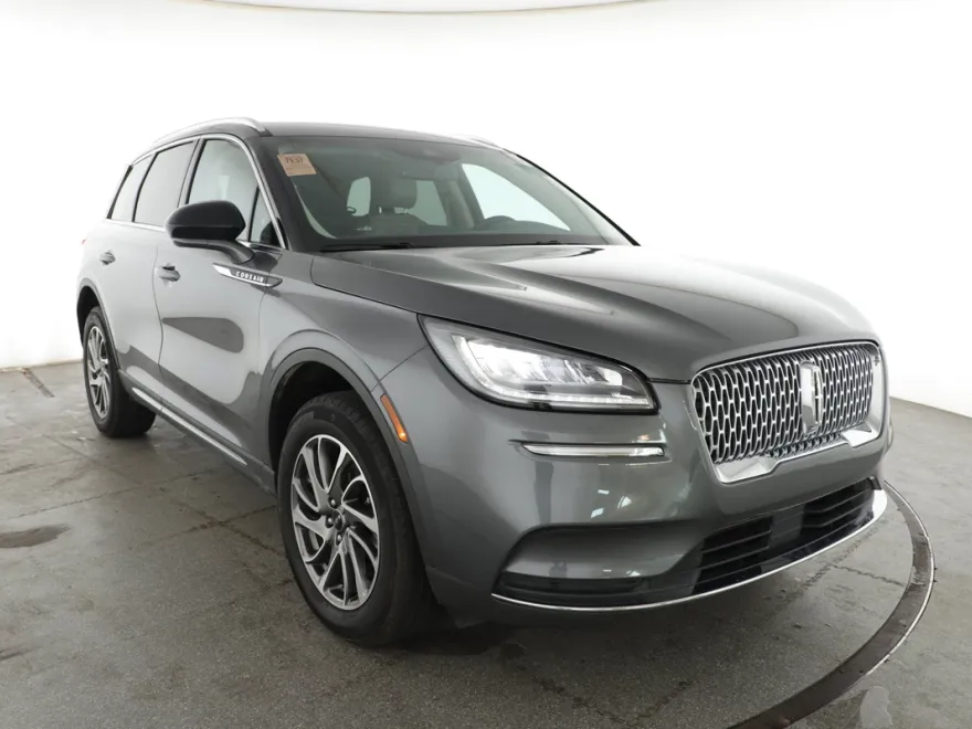 2022 Lincoln Corsair Standard photo 1