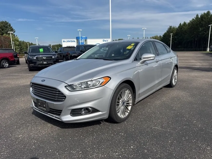 2014 Ford Fusion SE photo 1