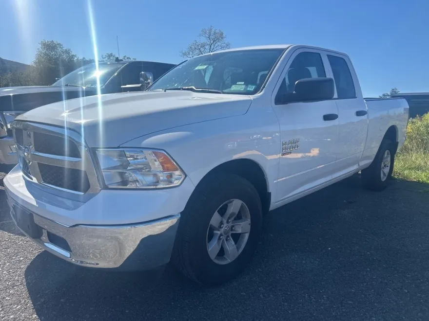 2024 Ram 1500 Classic SLT photo 1