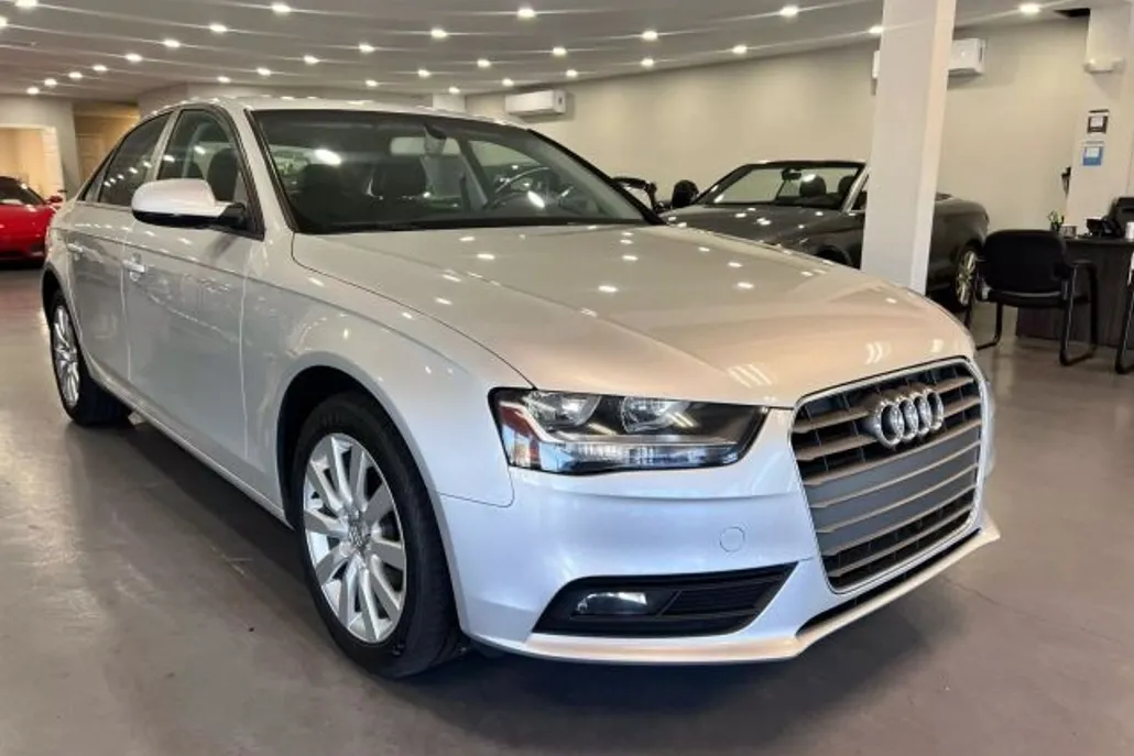 2014 Audi A4 Premium photo 1