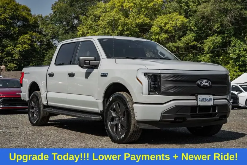 2024 Ford F-150 Lightning XLT photo 1