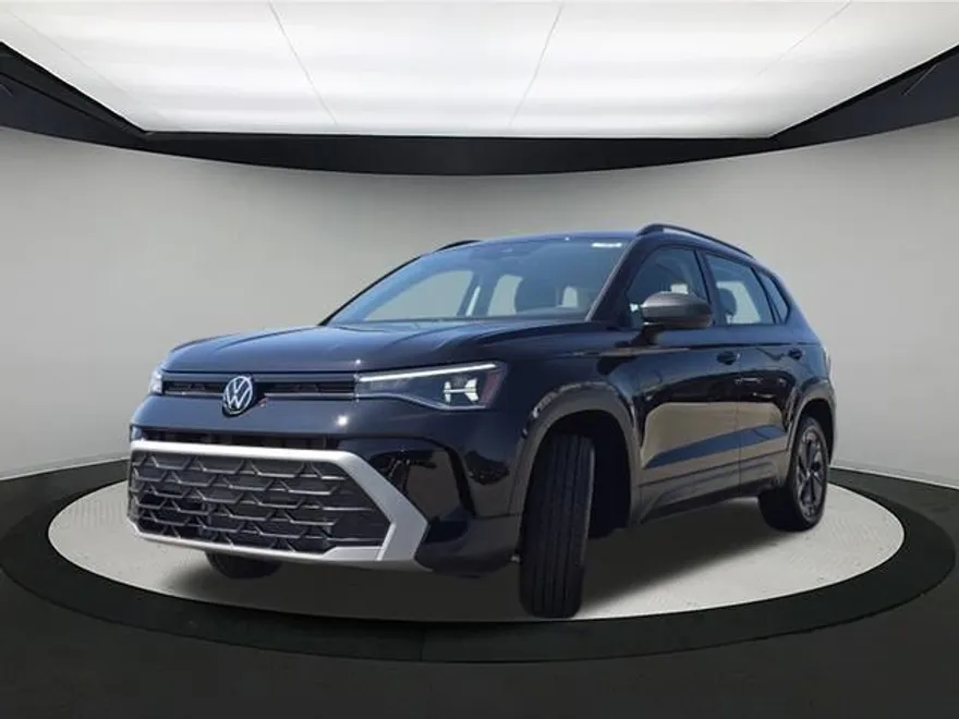 2025 Volkswagen Taos S photo 1