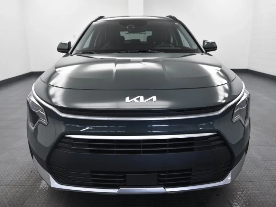 2023 Kia Niro Plug-In Hybrid EX photo 1