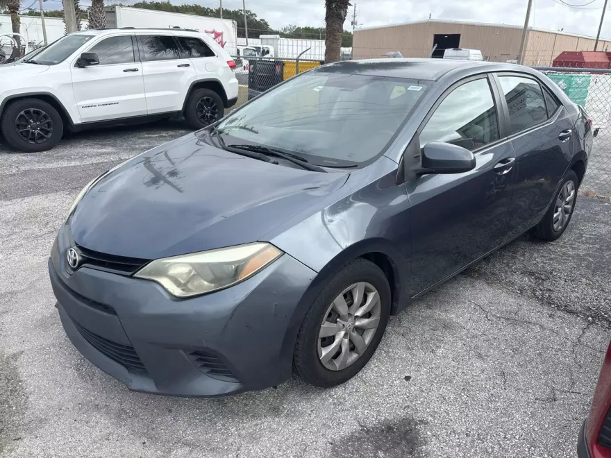 2014 Toyota Corolla L photo 1
