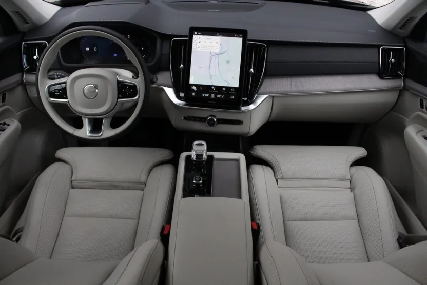 2026 Volvo XC90 photo 1