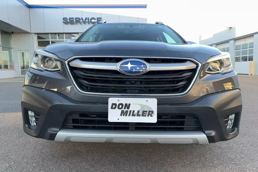 2020 Subaru Outback Touring XT photo 1