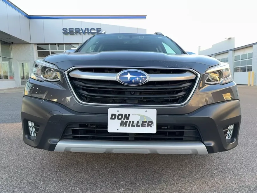 2020 Subaru Outback Touring XT photo 1