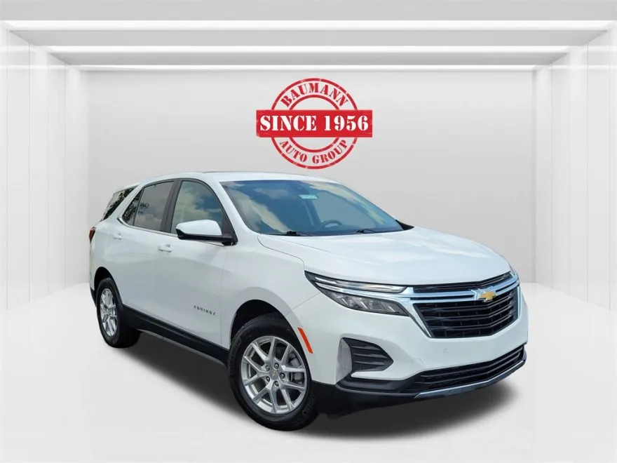 2022 Chevrolet Equinox LT photo 1