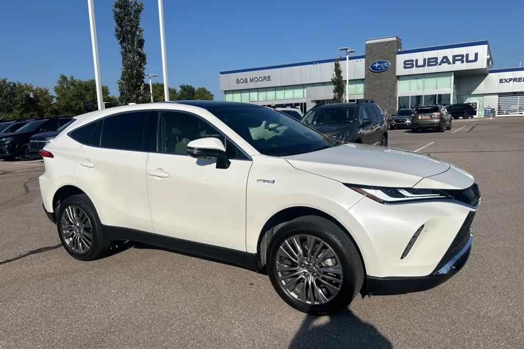 2021 Toyota Venza Limited photo 1