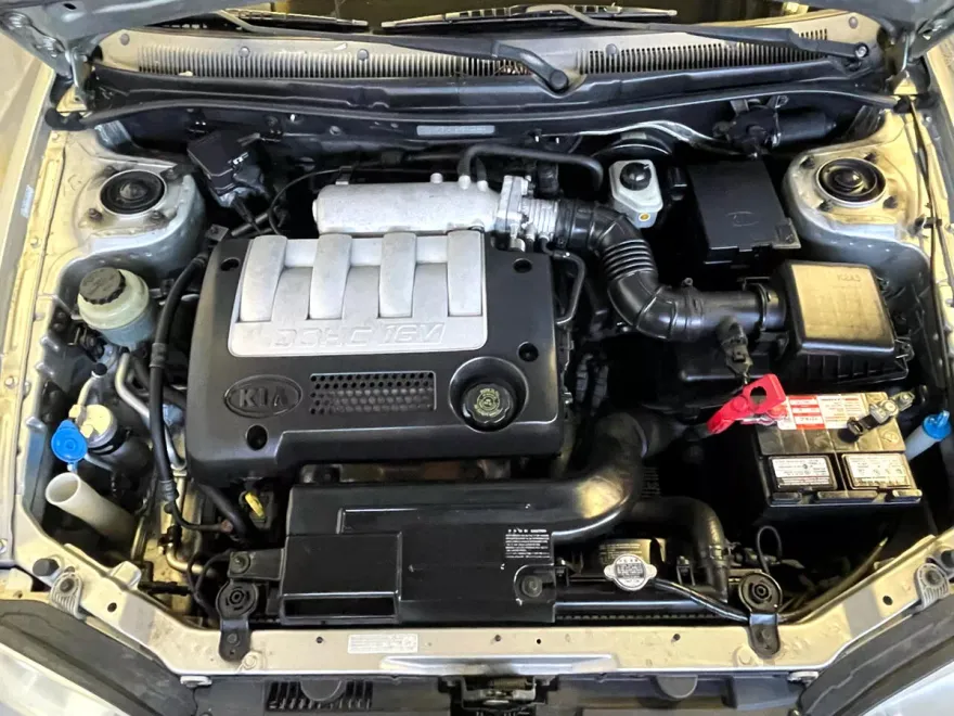 2004 Kia Spectra Base photo 26