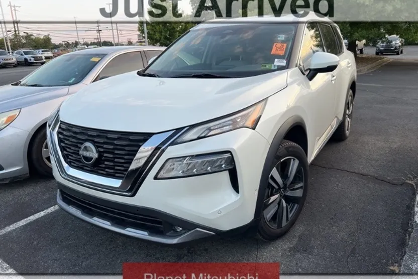 2023 Nissan Rogue SL photo 1