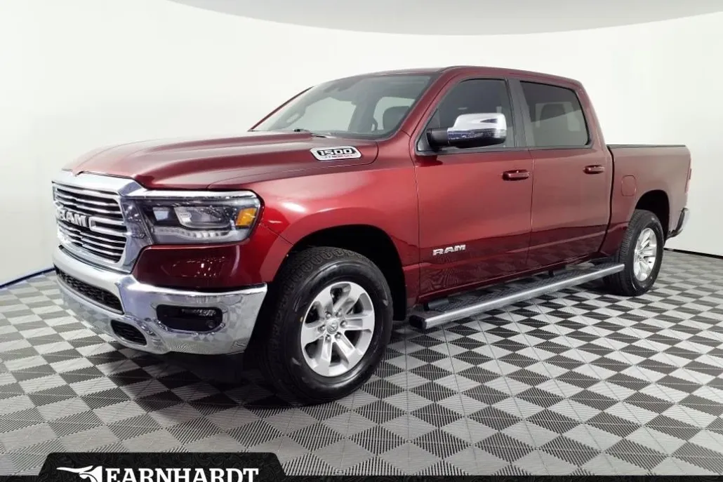 2023 Ram 1500 Laramie photo 1