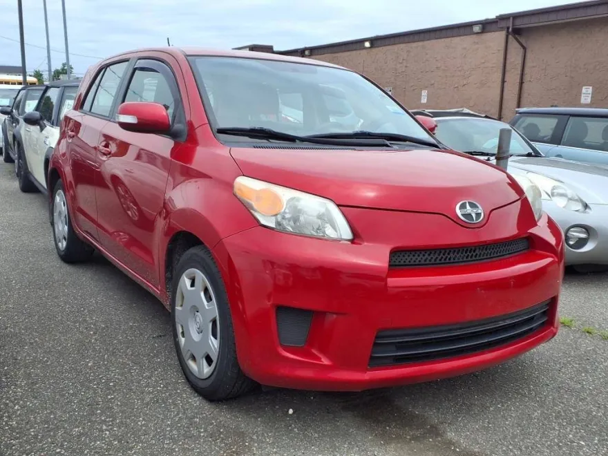 2010 Scion xD Base photo 1