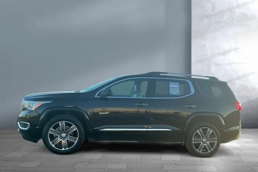 2019 Gmc Acadia Denali photo 1