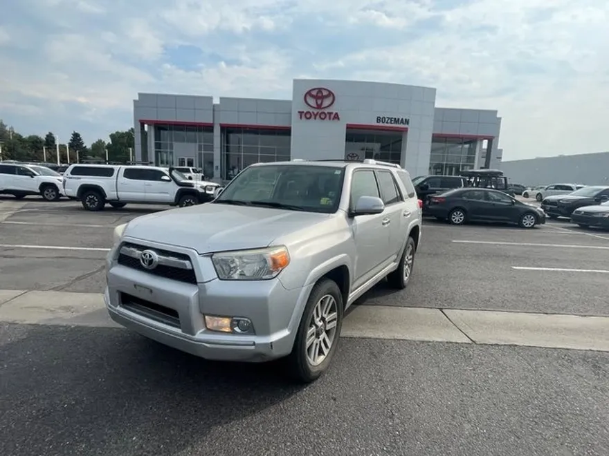 2012 Toyota 4Runner SR5 photo 1
