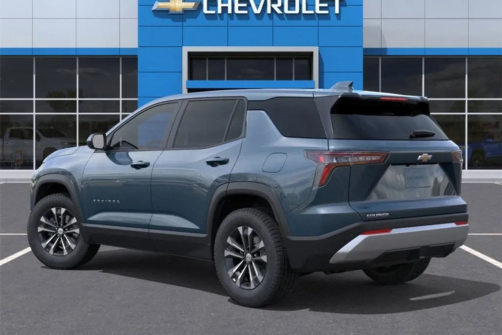 2026 Chevrolet Equinox LT photo 1