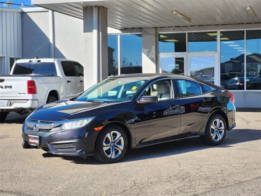 2017 Honda Civic LX photo 1