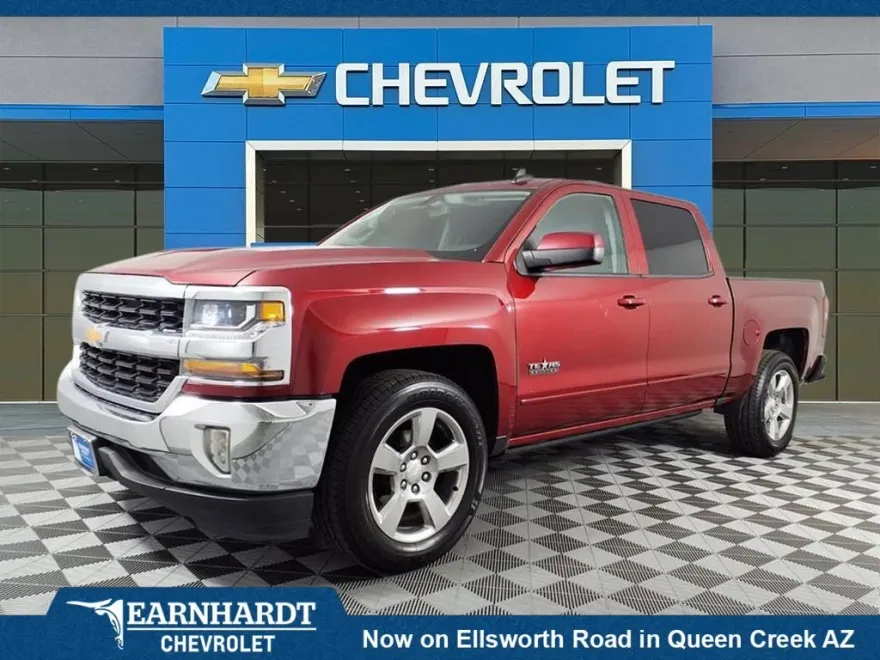 2018 Chevrolet Silverado 1500 LT photo 1