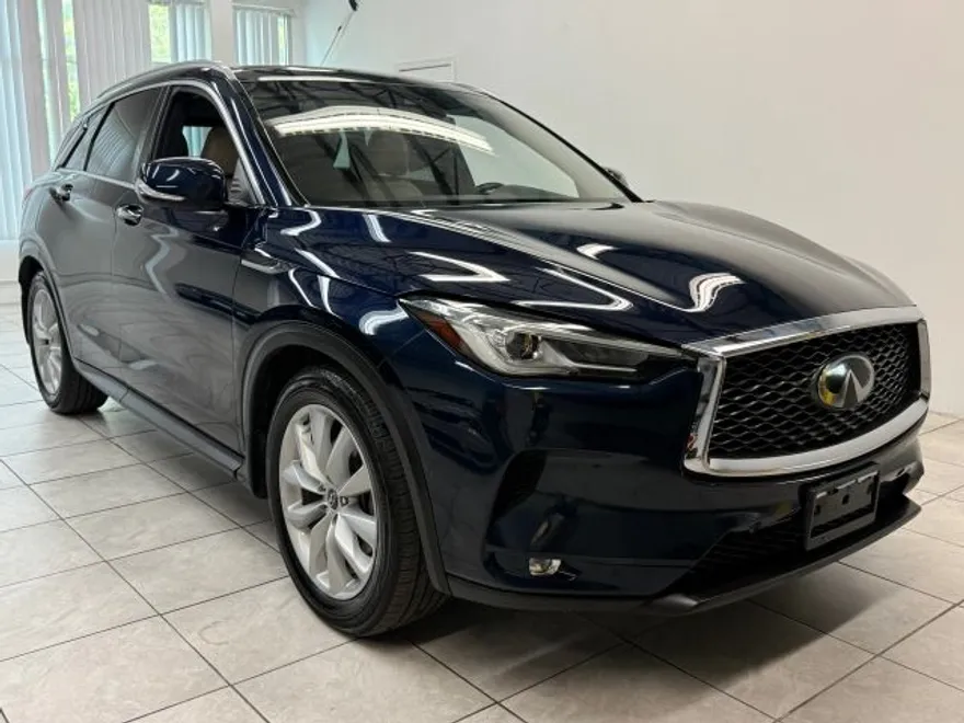 2019 Infiniti QX50 Essential SPORT photo 1