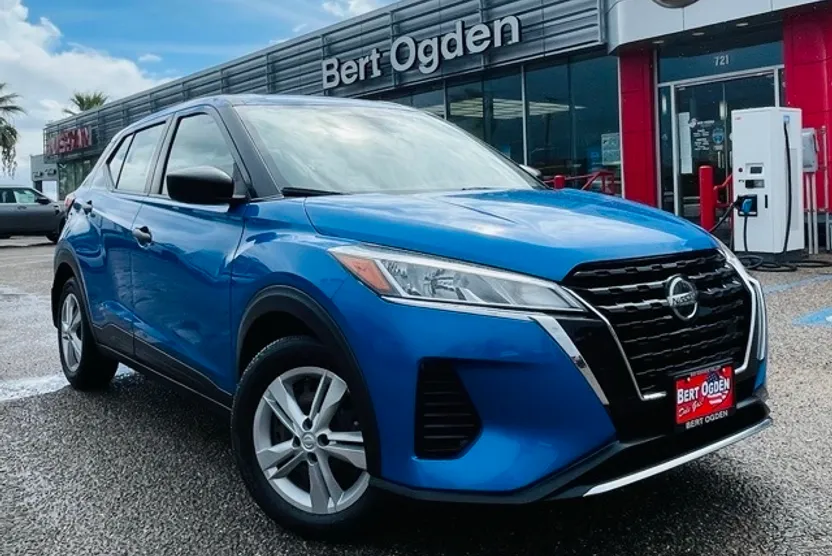 2021 Nissan Kicks S photo 1