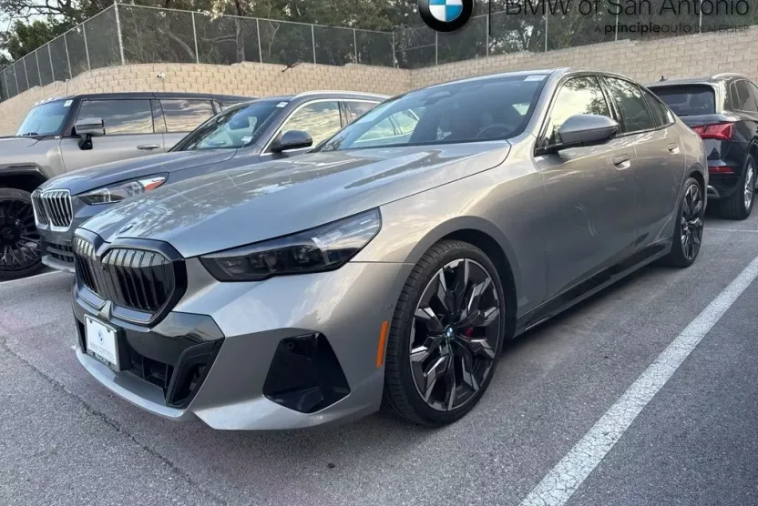 2024 Bmw 530i photo 1