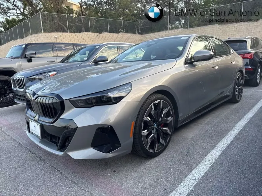 2024 Bmw 530i photo 1