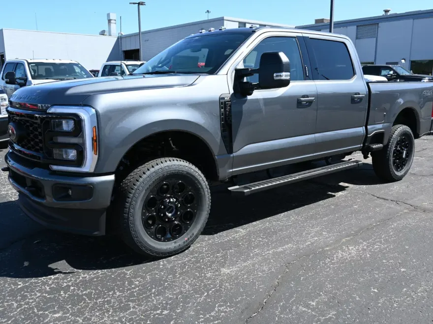 2026 Ford F-250 XLT photo 1
