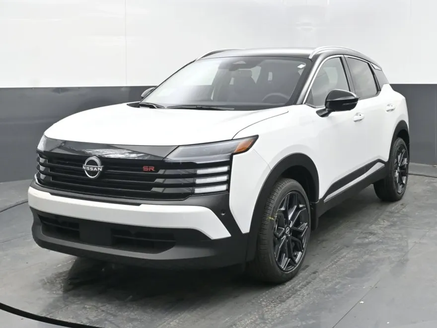 2025 Nissan Kicks SR photo 1