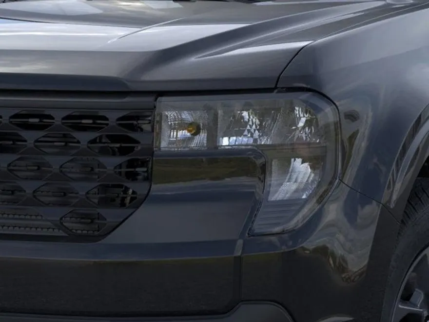 2025 Ford Maverick XLT photo 1