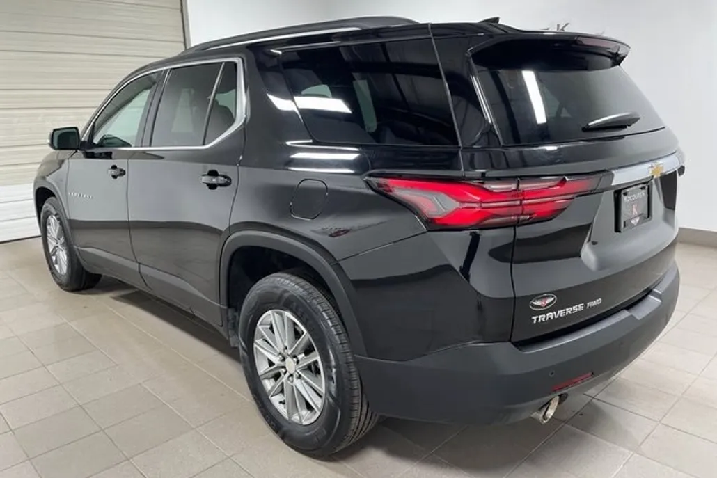 2023 Chevrolet Traverse Cloth photo 1