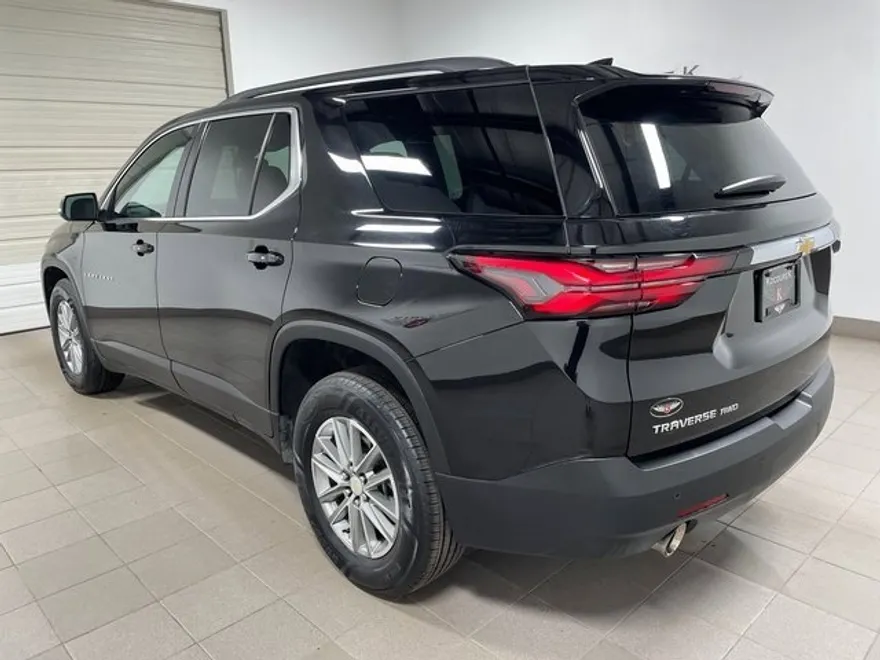 2023 Chevrolet Traverse Cloth photo 1