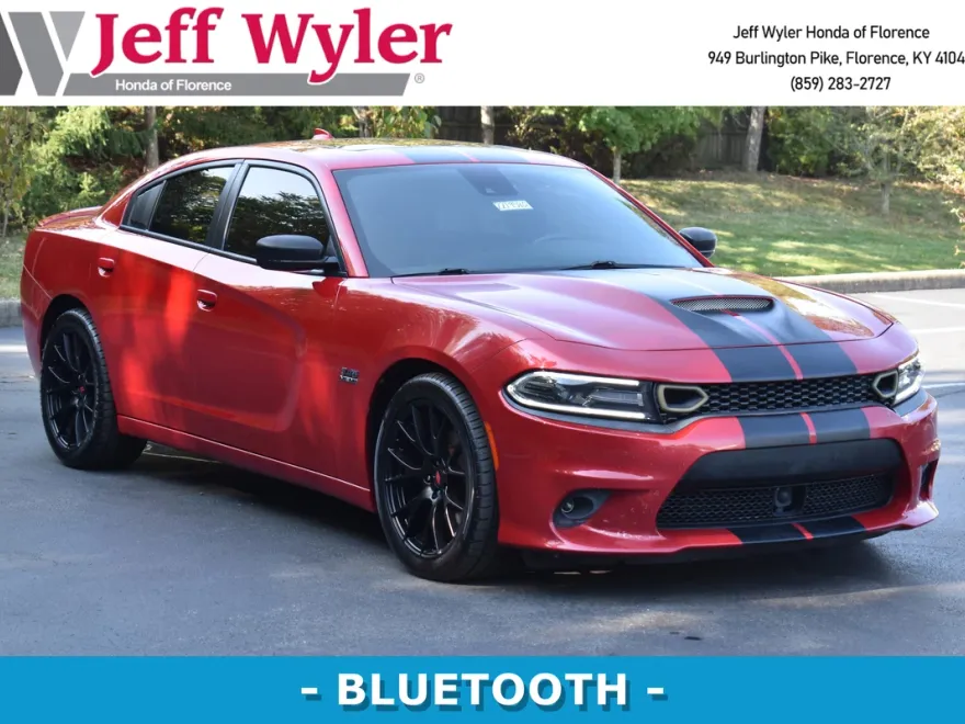 2016 Dodge Charger R/T photo 1