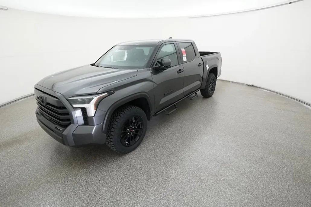 2025 Toyota Tundra SR5 CrewMax photo 1