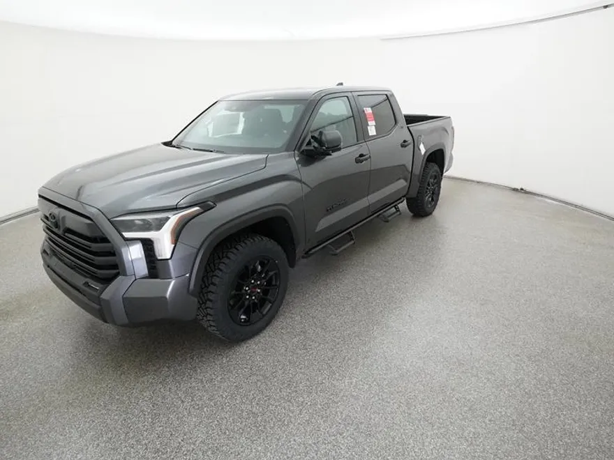 2025 Toyota Tundra SR5 CrewMax photo 1
