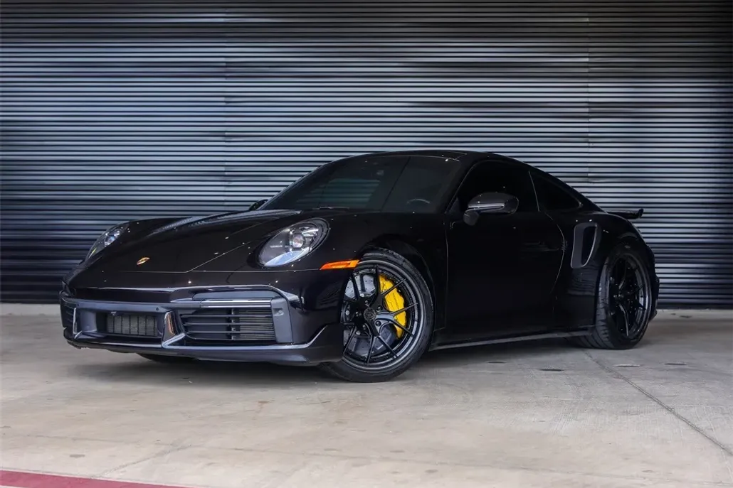 2021 Porsche 911 Turbo S photo 1
